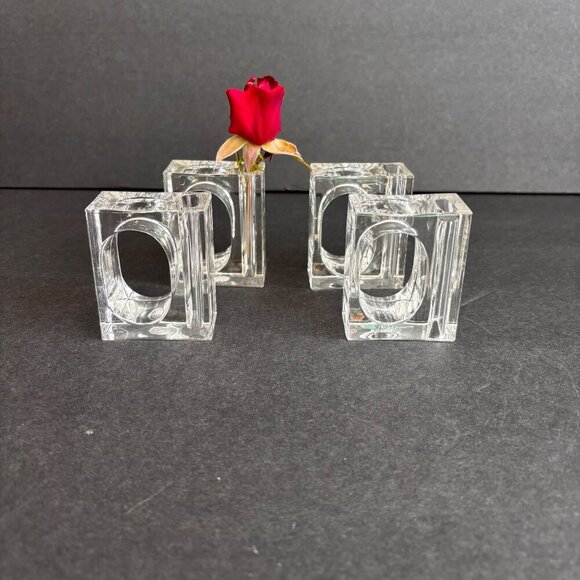 Vintage Lucite Acrylic Napkin Rings Clear Bud Set of 4 Mid Century - Picture 2 of 5